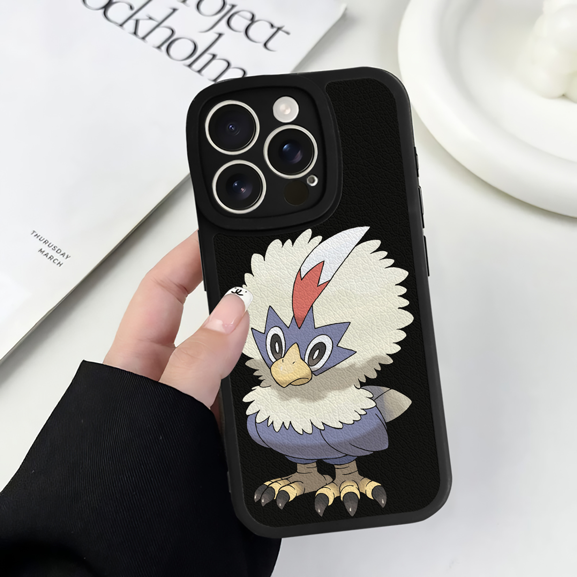（画像用） ポケットモンスター Pokémon 【iPhone 16シリーズ対応】シリコンスマホケース（レザー調） 材質：シリコン